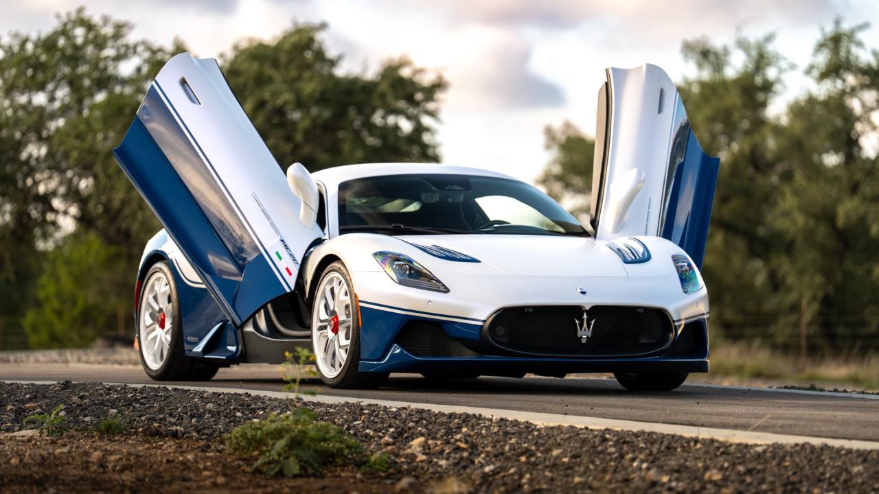 2025 Maserati MC20 Icona