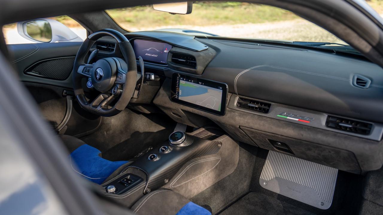 2025 Maserati MC20 Icona