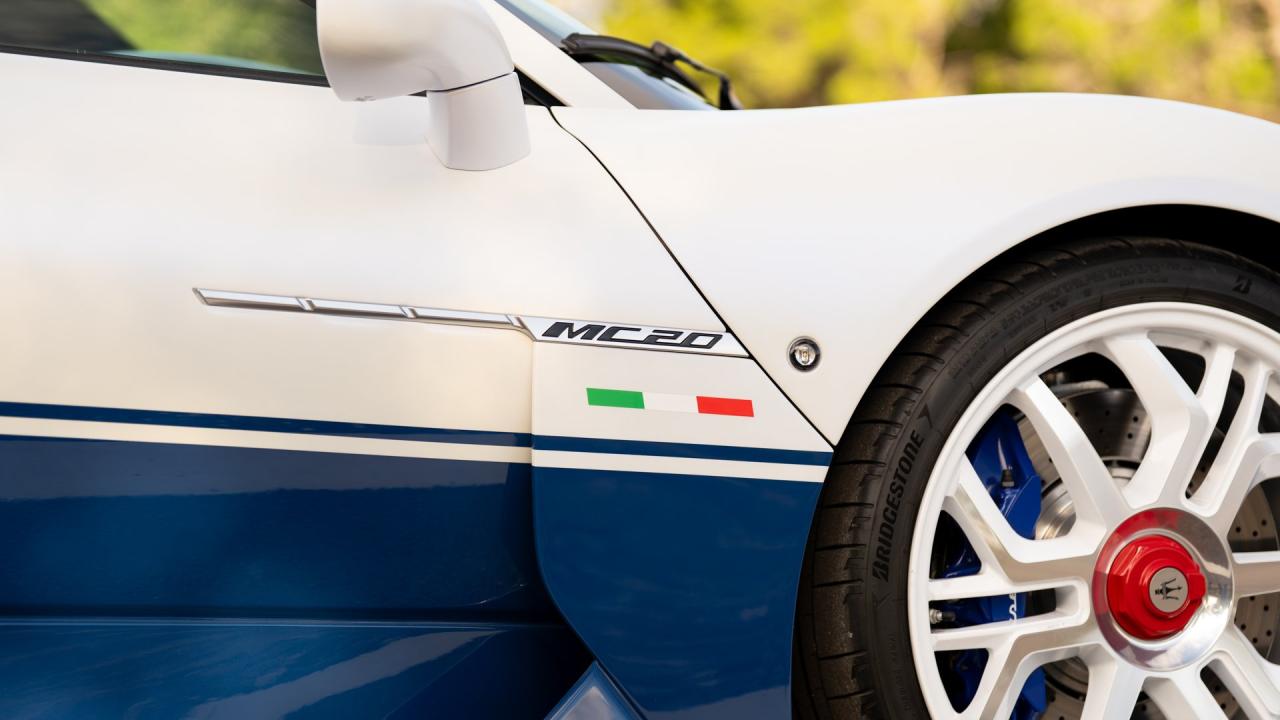 2025 Maserati MC20 Icona