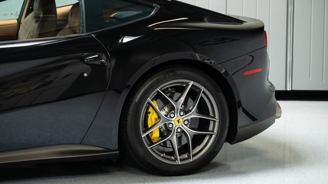 2016 Ferrari F12berlinetta