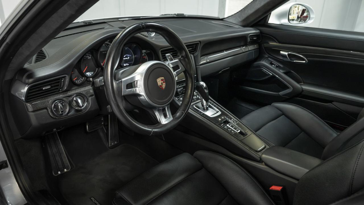 2014 Porsche 911 Turbo S Coupe