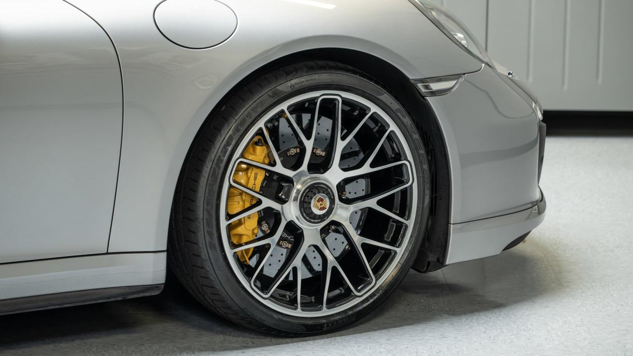 2014 Porsche 911 Turbo S Coupe