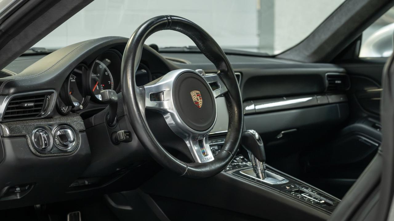 2014 Porsche 911 Turbo S Coupe