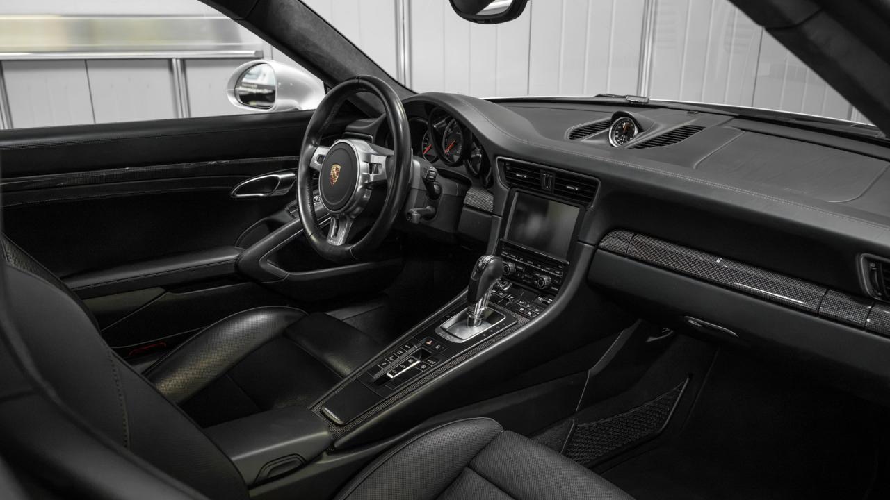 2014 Porsche 911 Turbo S Coupe