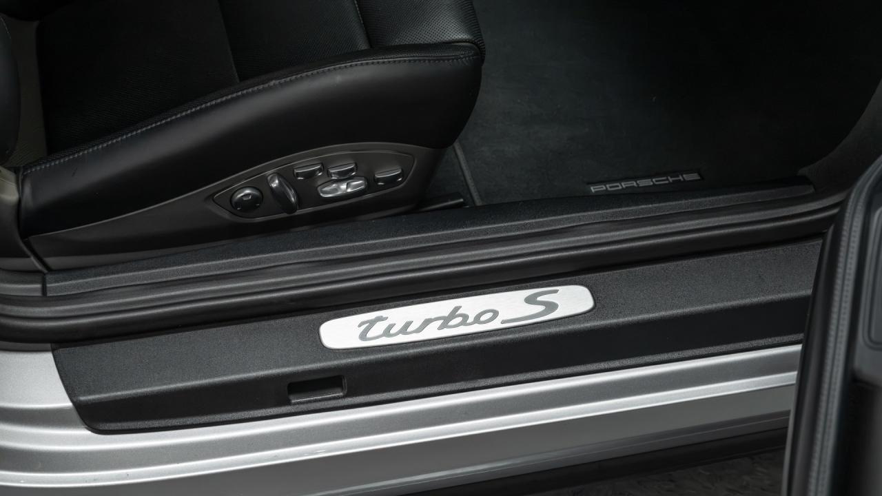 2014 Porsche 911 Turbo S Coupe