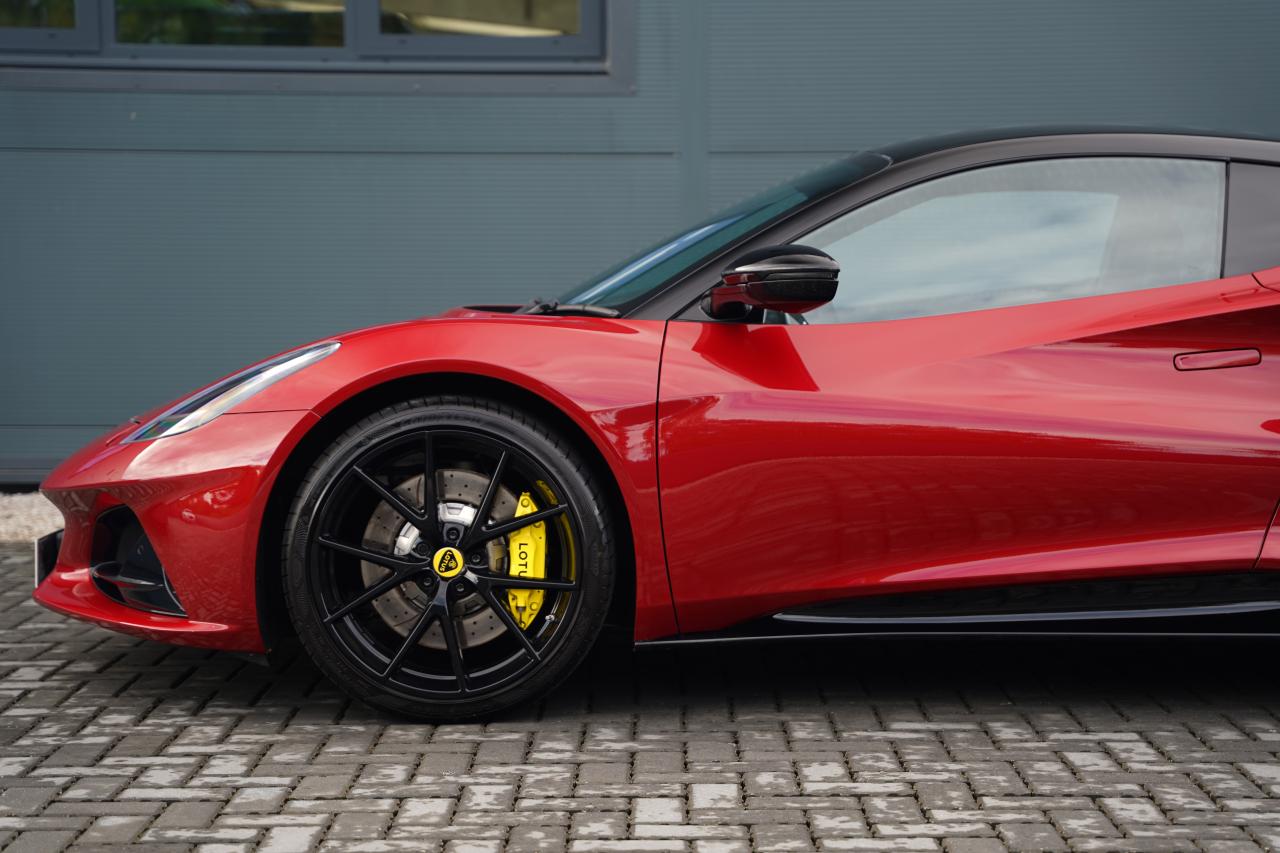2024 Lotus Emira