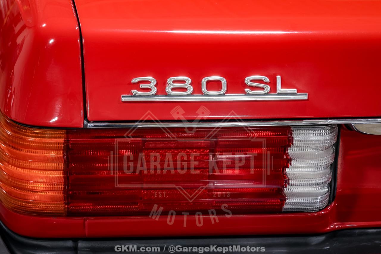 1985 Mercedes - Benz 380-Class