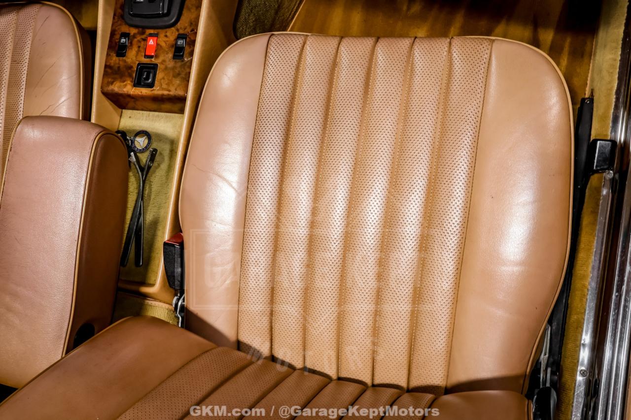 1985 Mercedes - Benz 380-Class