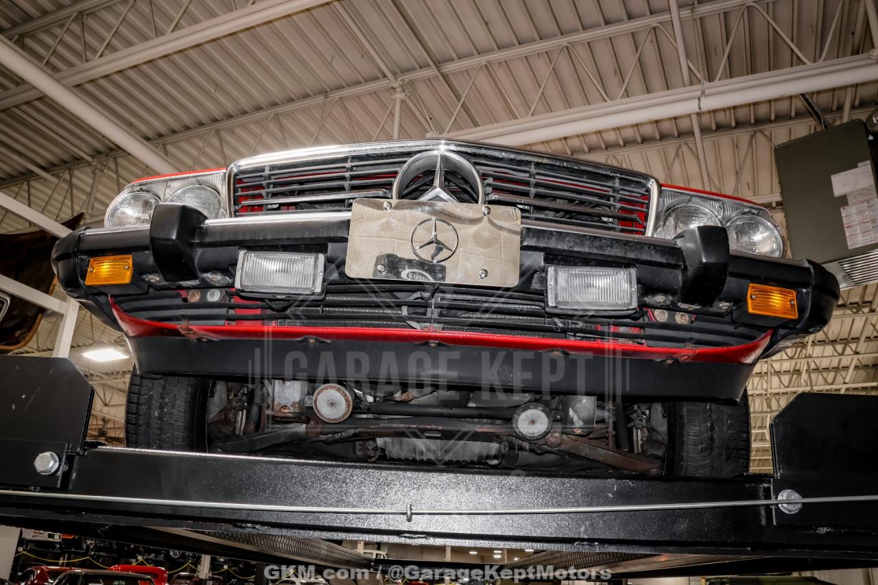 1985 Mercedes - Benz 380-Class