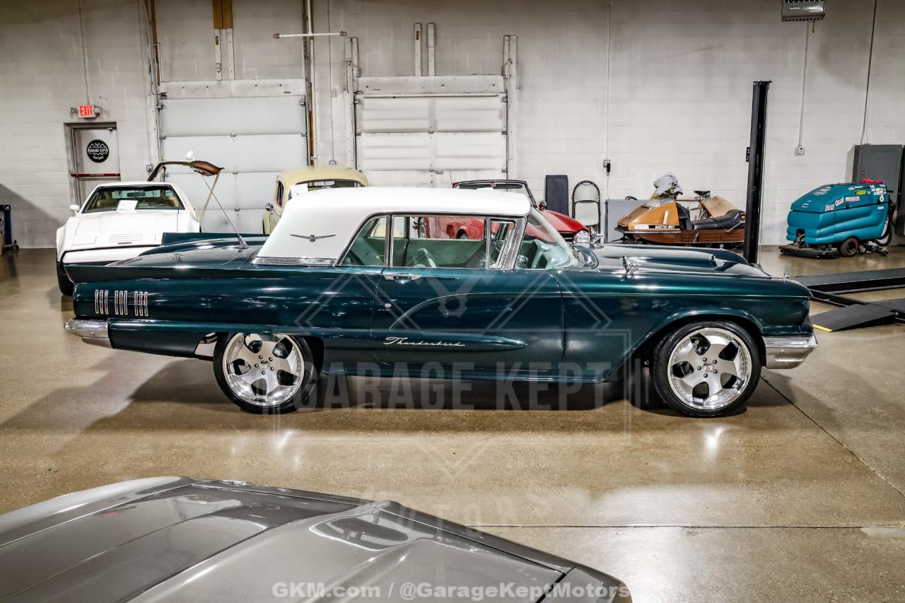 1960 Ford Thunderbird