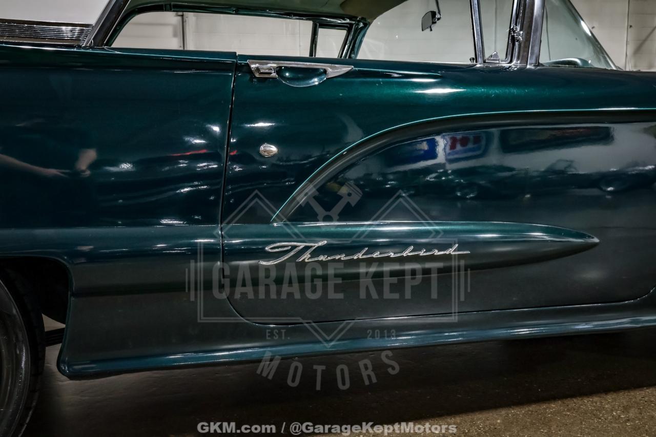 1960 Ford Thunderbird