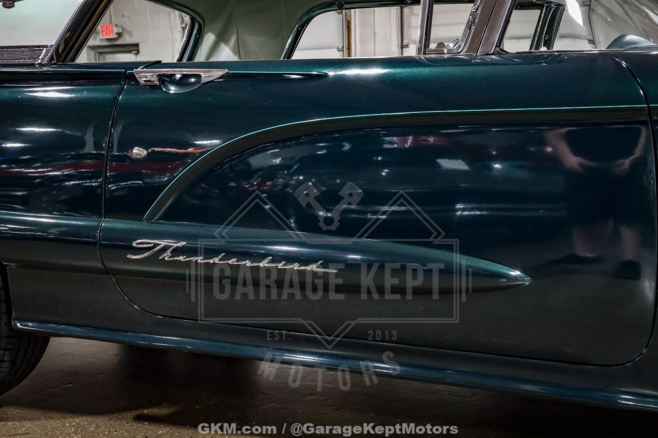 1960 Ford Thunderbird