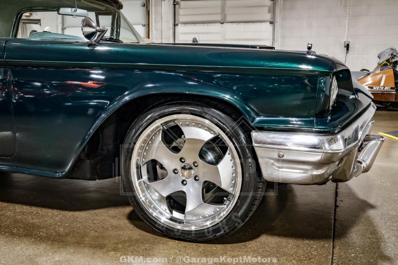 1960 Ford Thunderbird