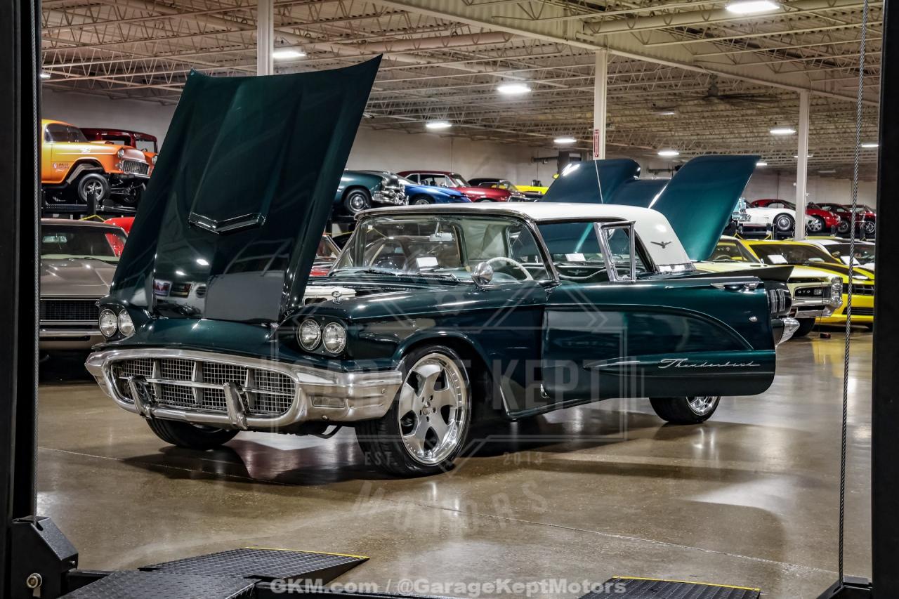 1960 Ford Thunderbird