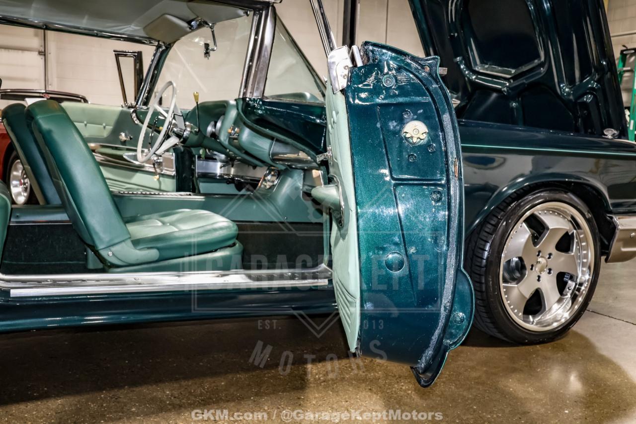 1960 Ford Thunderbird