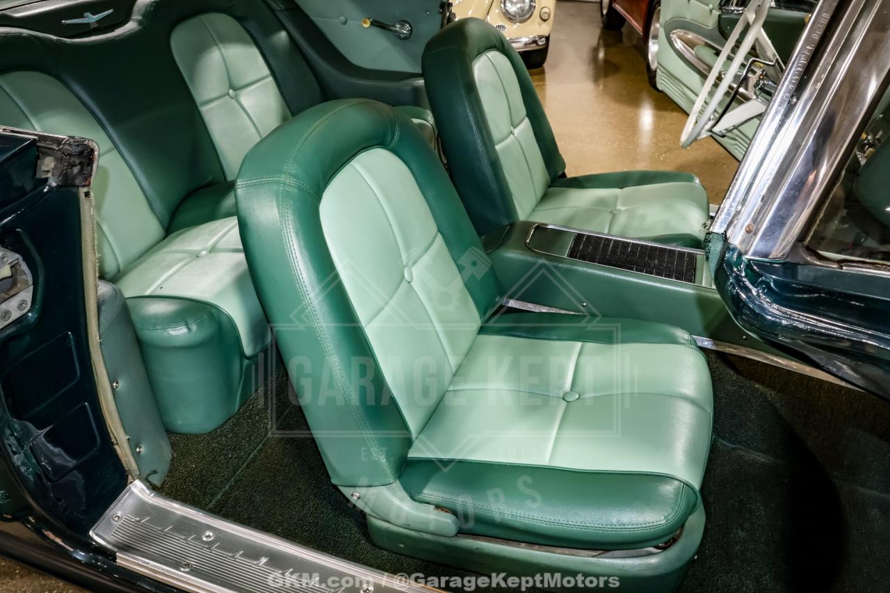 1960 Ford Thunderbird
