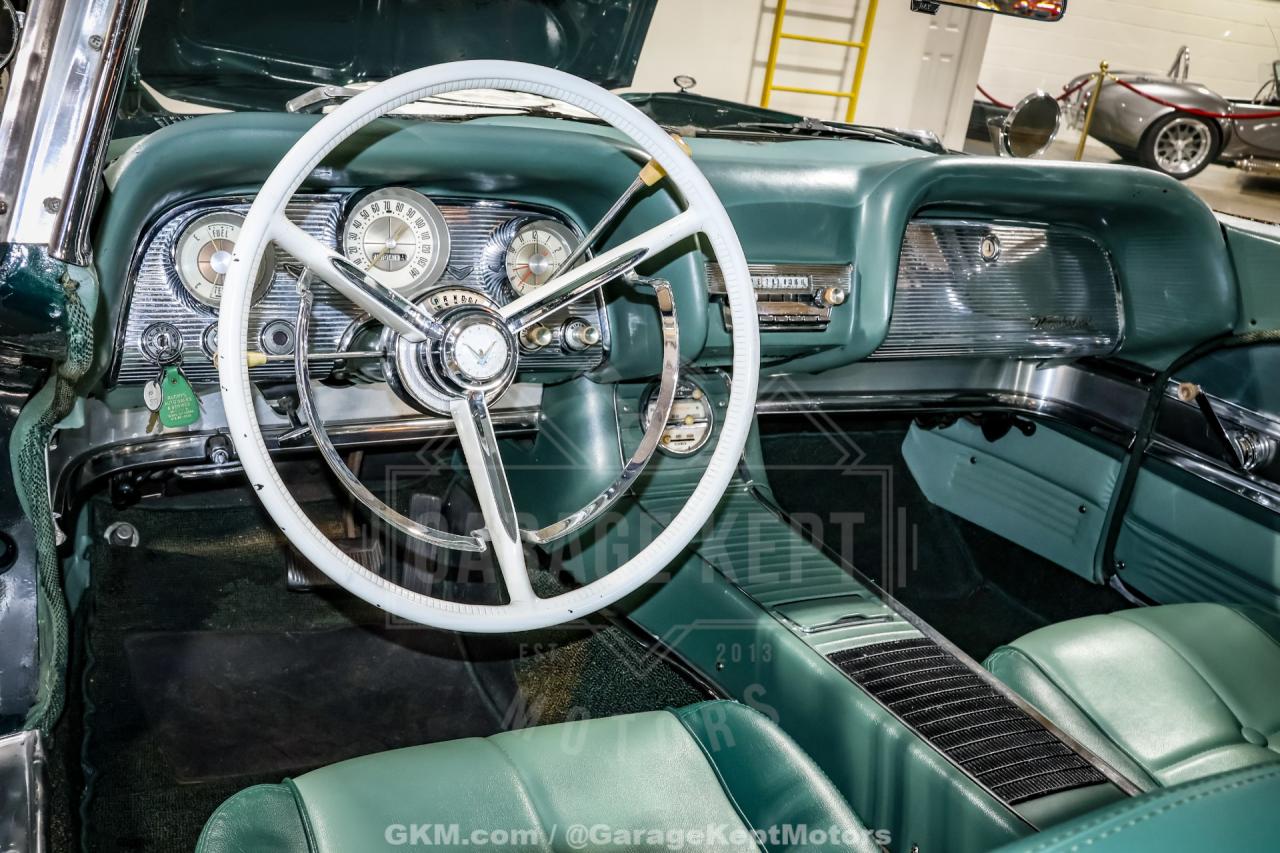 1960 Ford Thunderbird