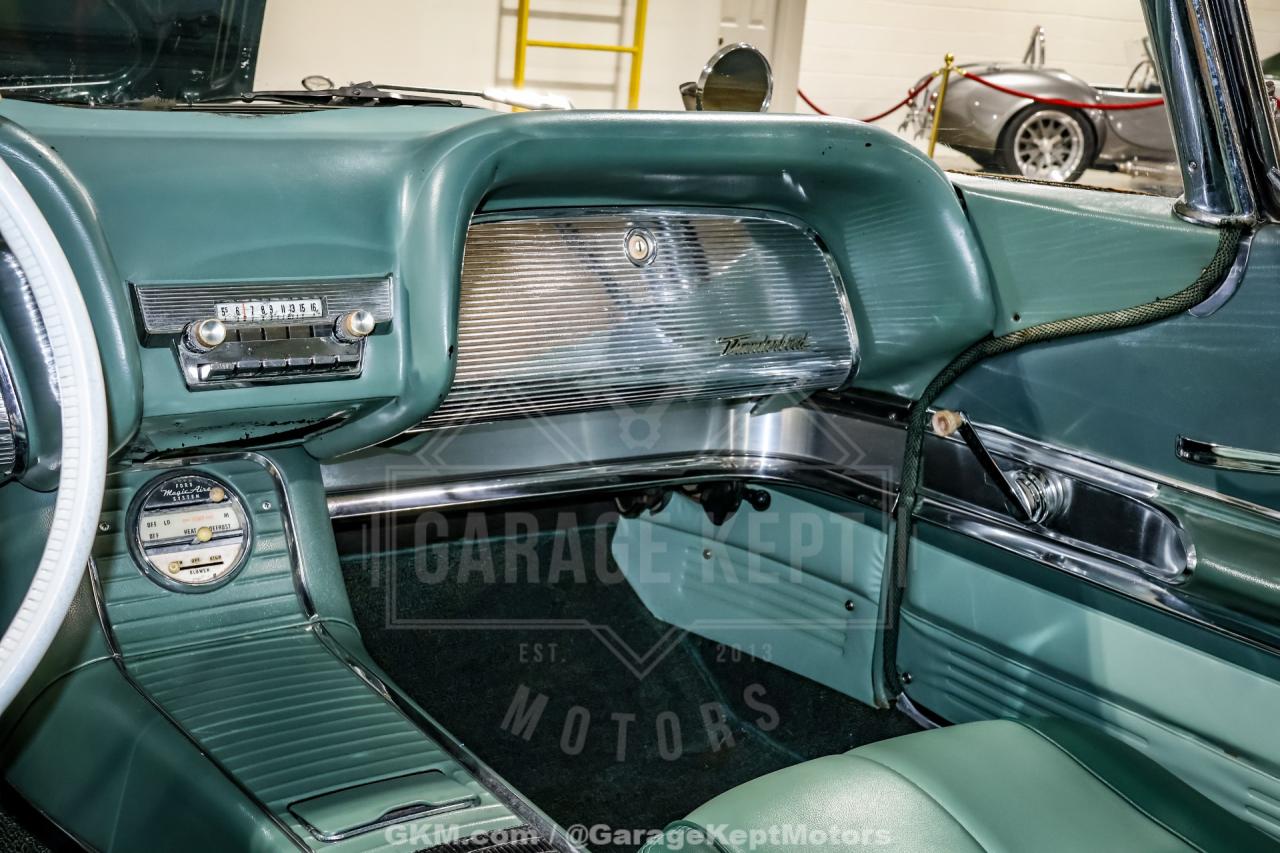 1960 Ford Thunderbird