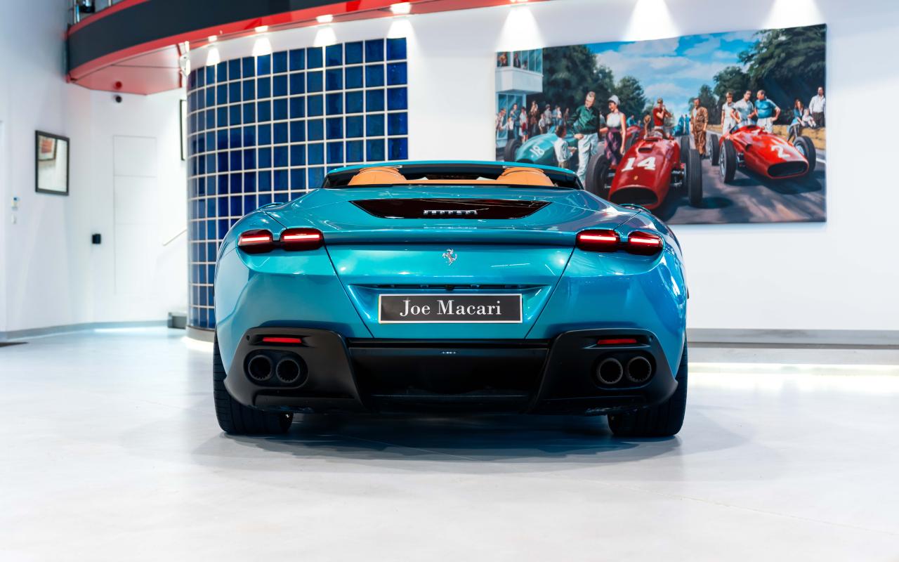 2024 Ferrari ROMA SPIDER