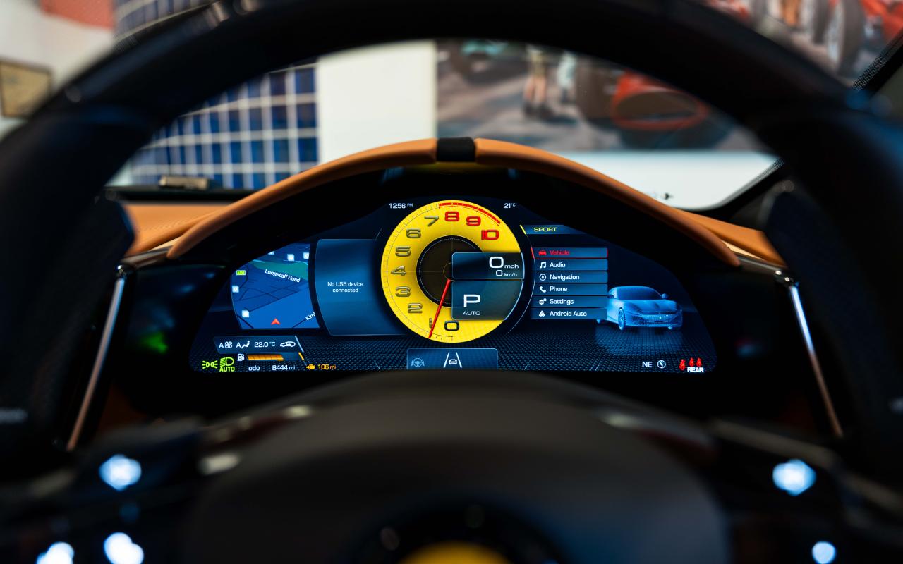 2024 Ferrari ROMA SPIDER