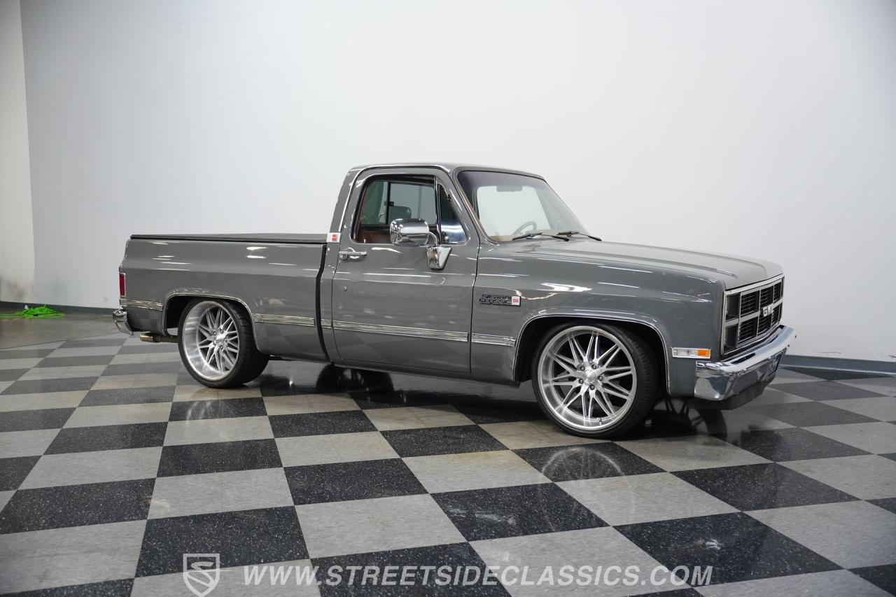 1983 GMC C1500 Restomod