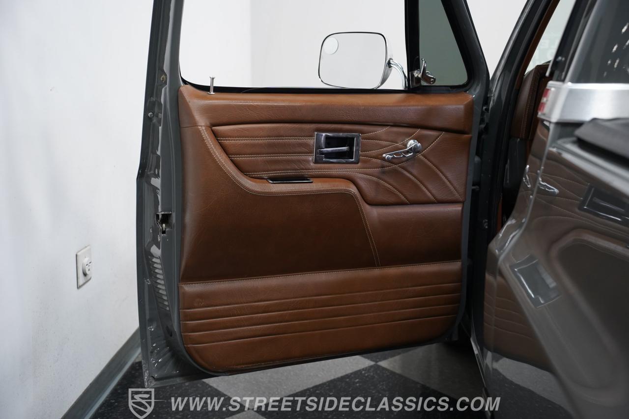 1983 GMC C1500 Restomod