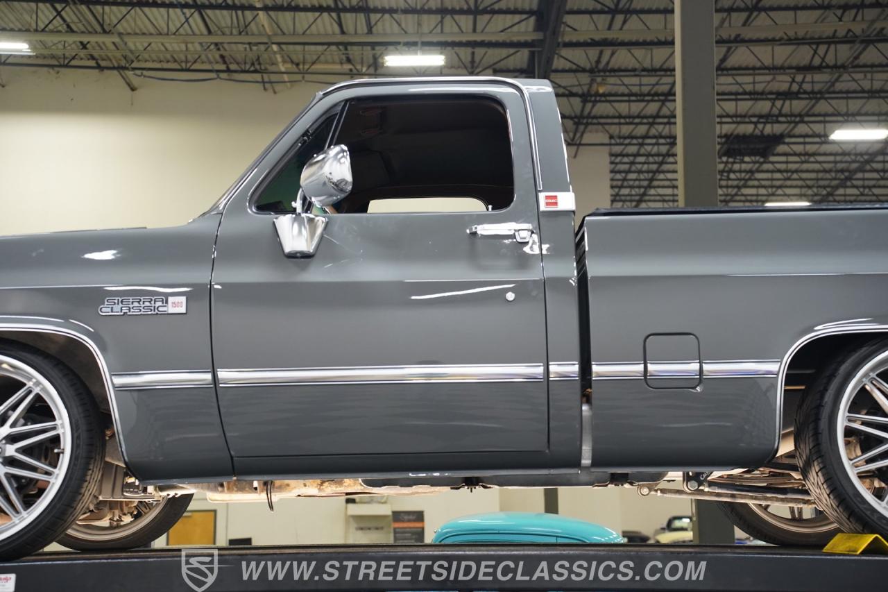 1983 GMC C1500 Restomod