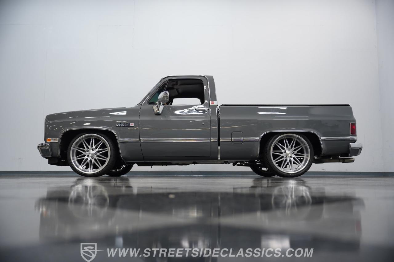 1983 GMC C1500 Restomod