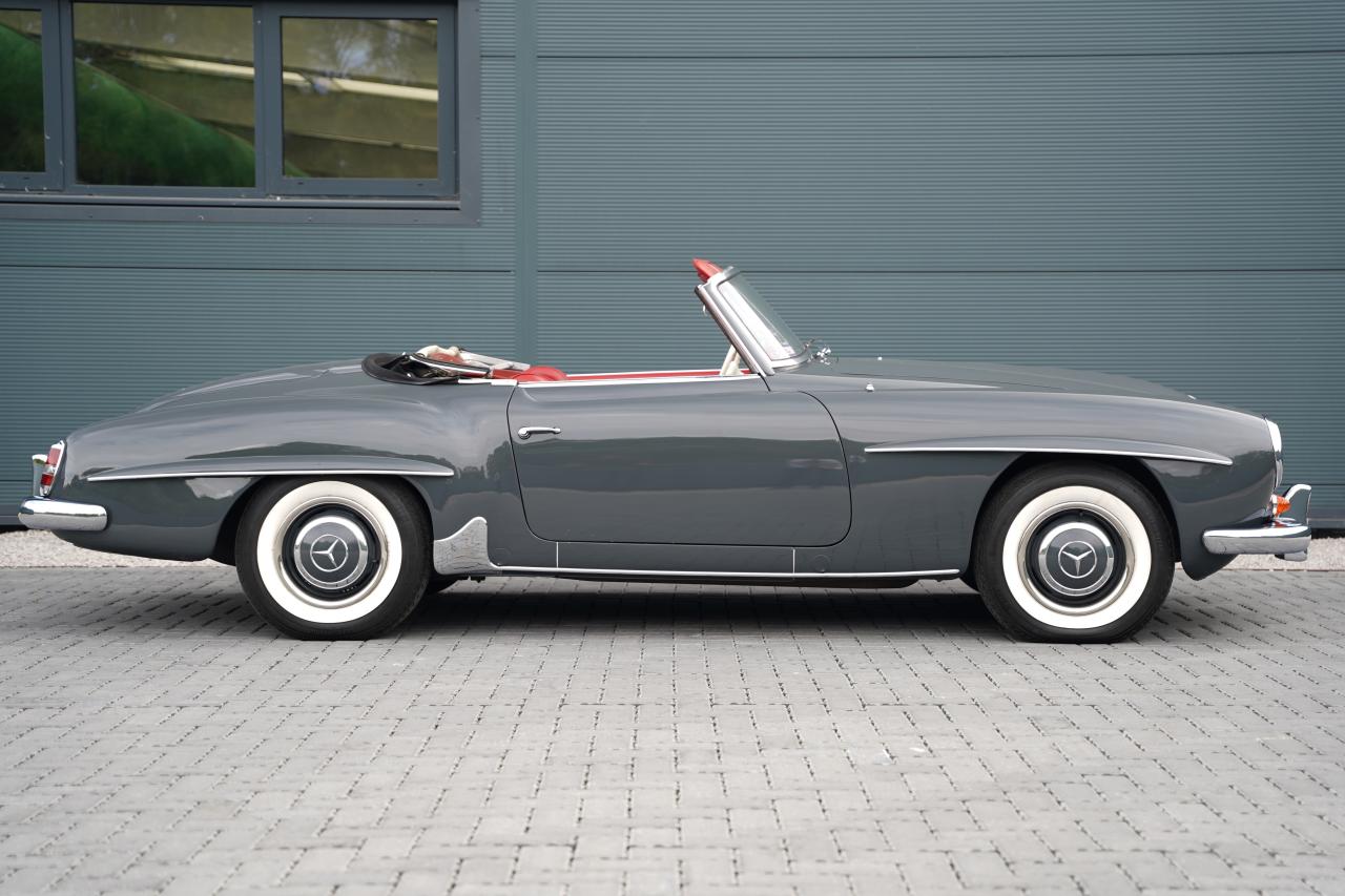 1961 Mercedes - Benz 190SL