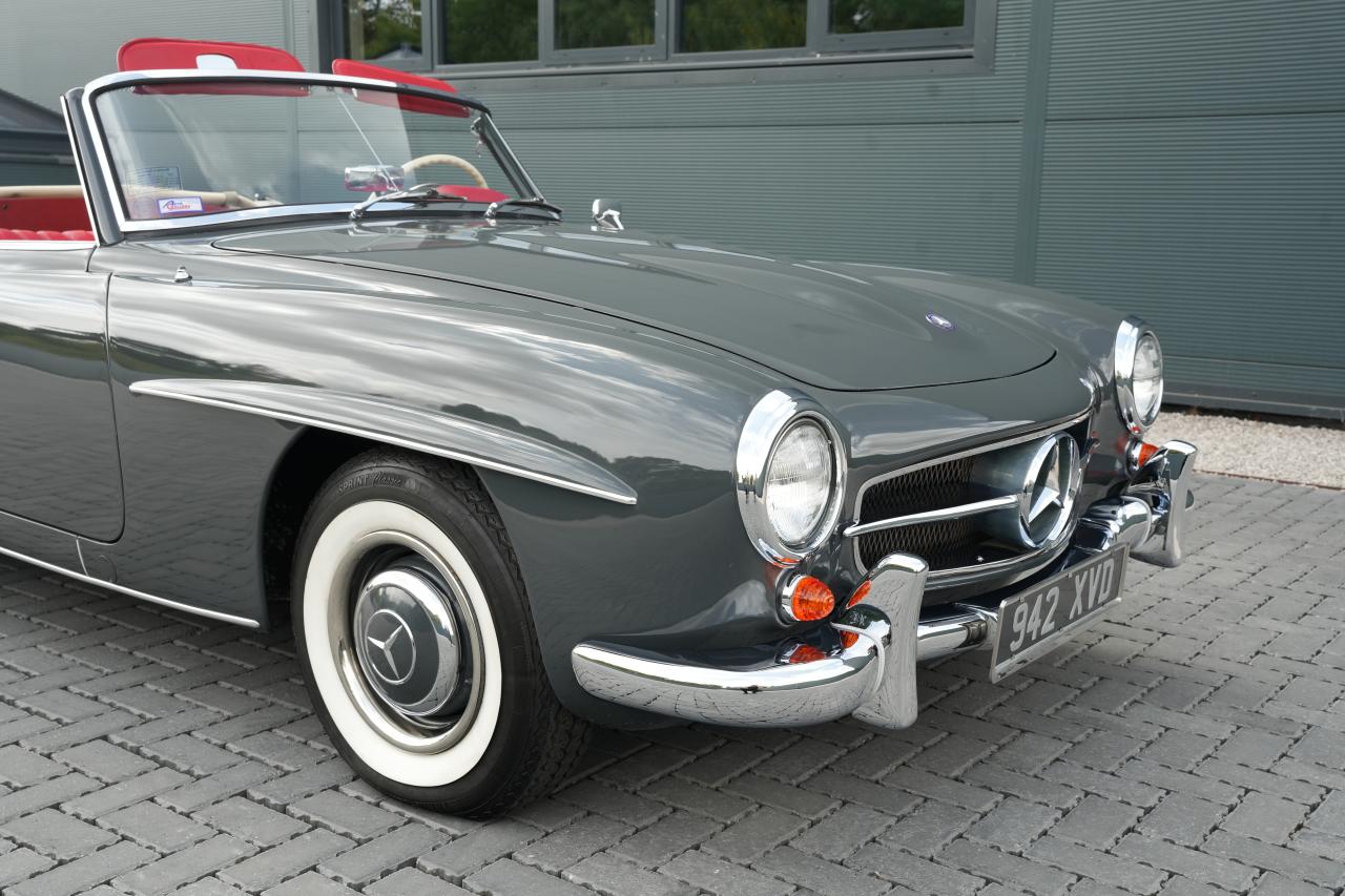 1961 Mercedes - Benz 190SL