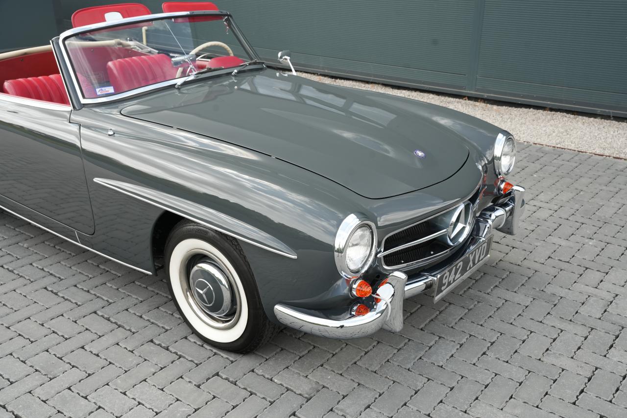 1961 Mercedes - Benz 190SL