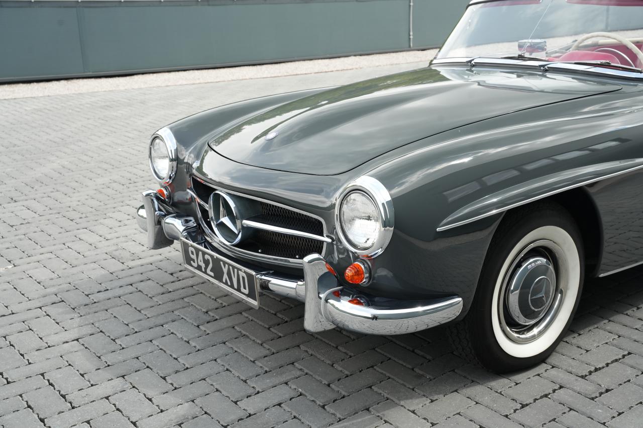 1961 Mercedes - Benz 190SL