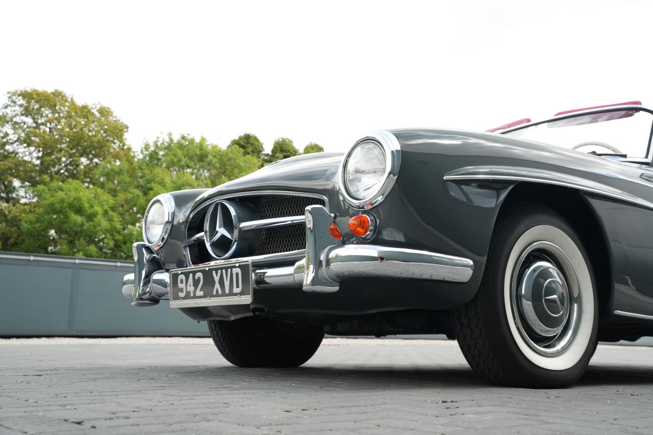 1961 Mercedes - Benz 190SL