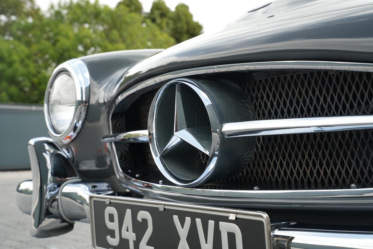1961 Mercedes - Benz 190SL
