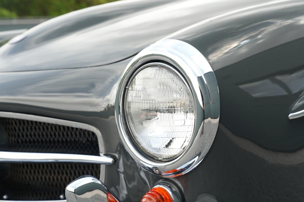 1961 Mercedes - Benz 190SL