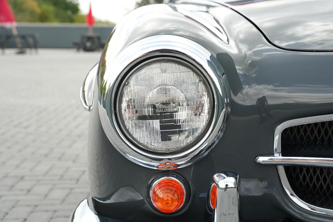 1961 Mercedes - Benz 190SL