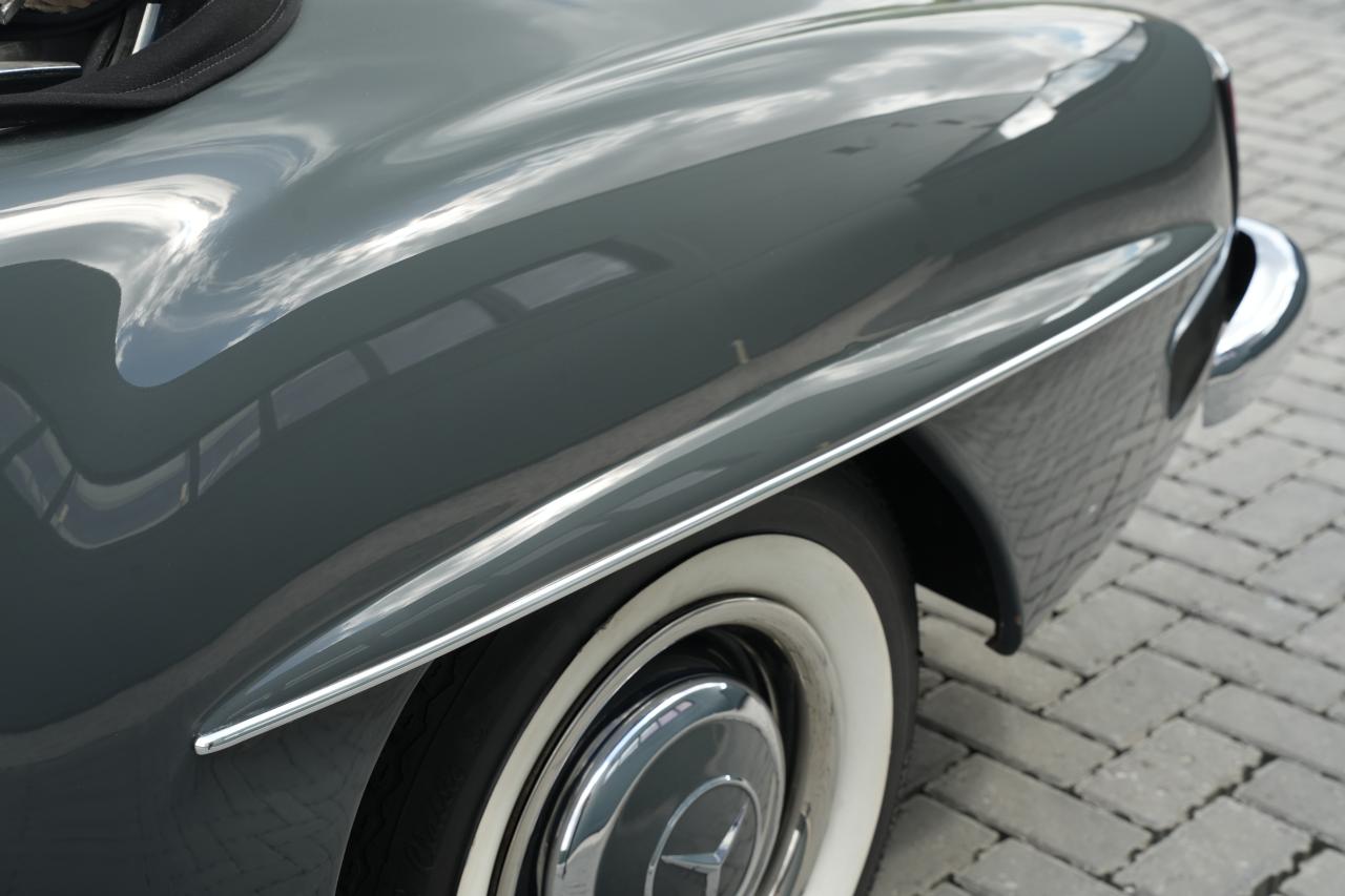 1961 Mercedes - Benz 190SL