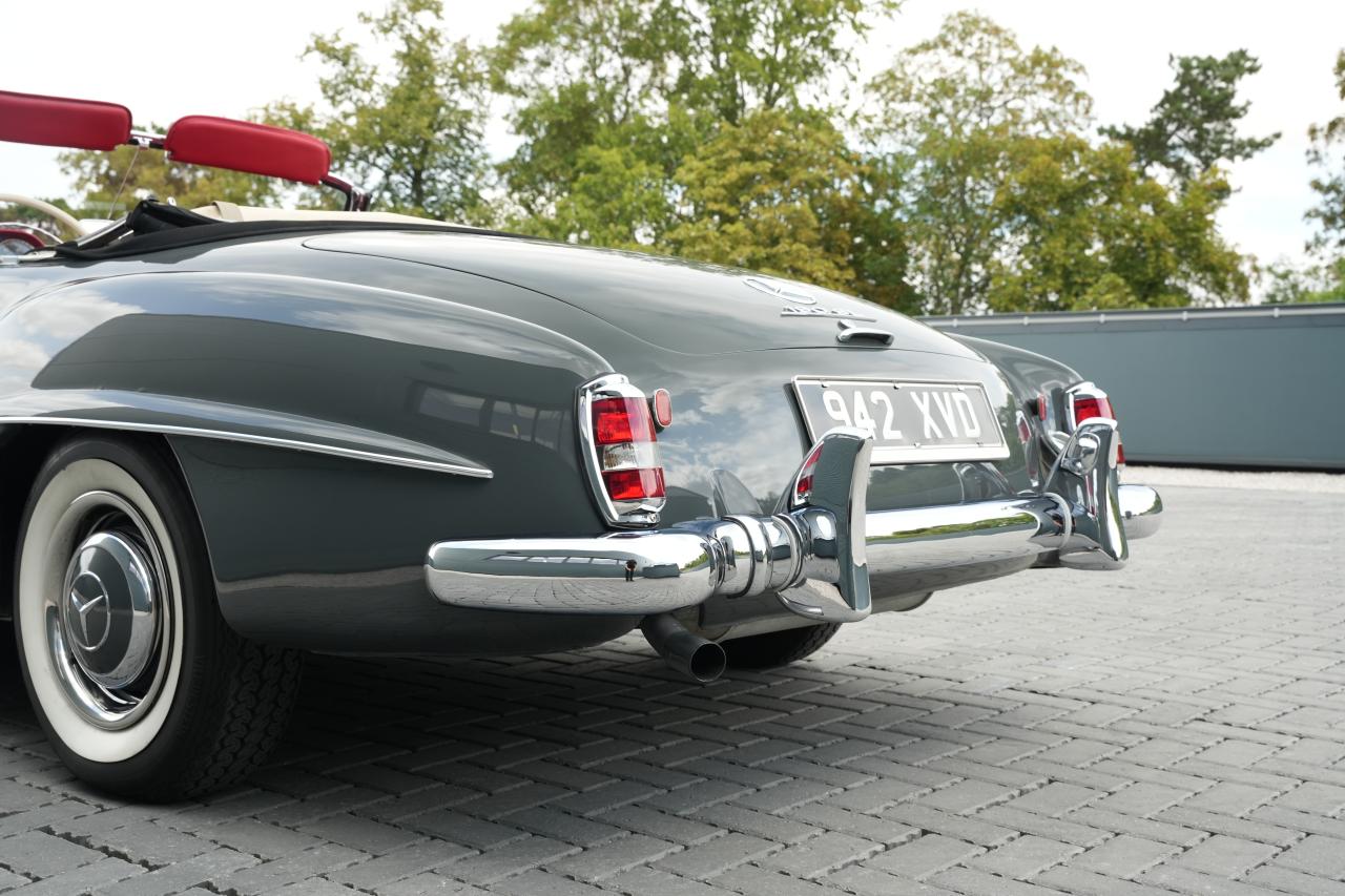 1961 Mercedes - Benz 190SL