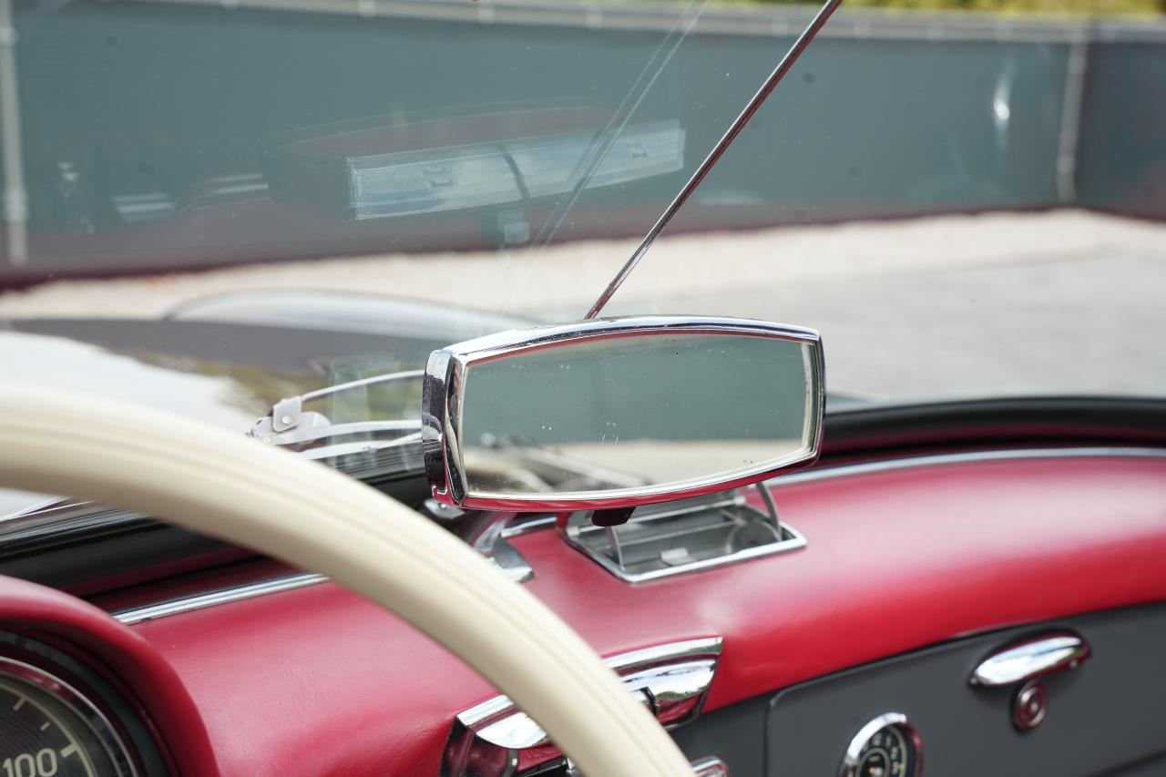 1961 Mercedes - Benz 190SL