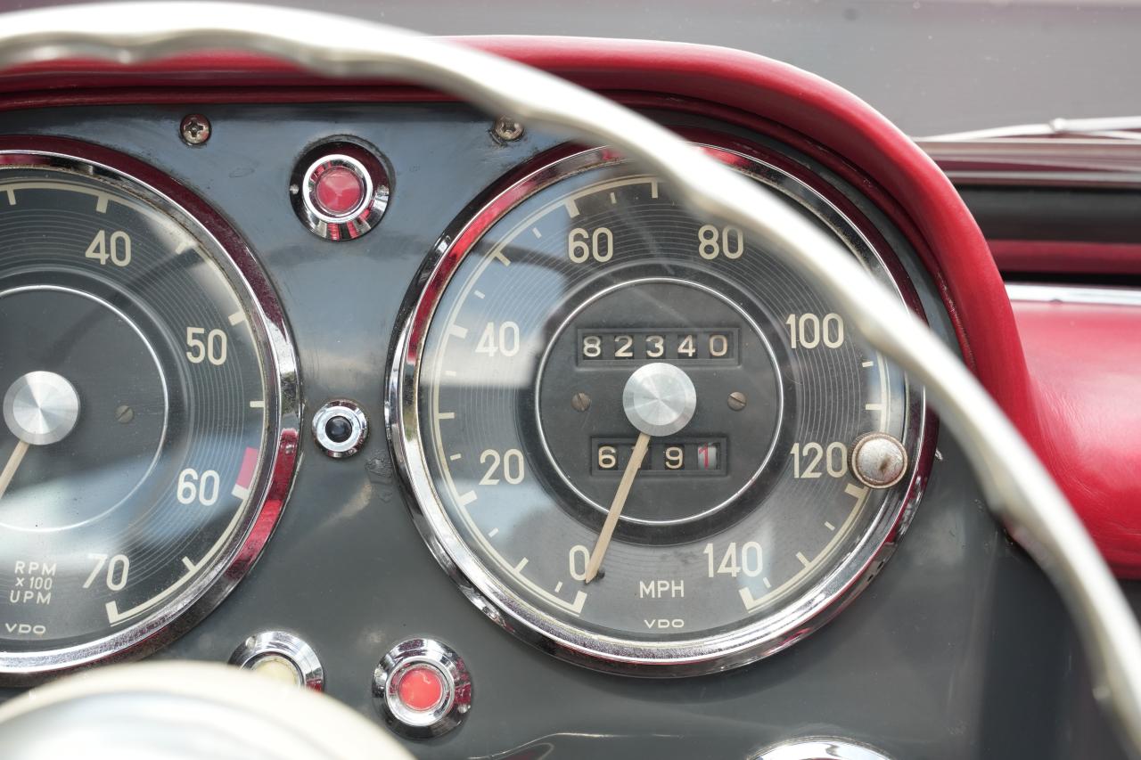 1961 Mercedes - Benz 190SL