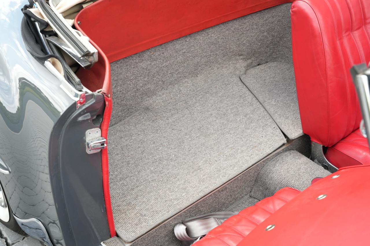 1961 Mercedes - Benz 190SL