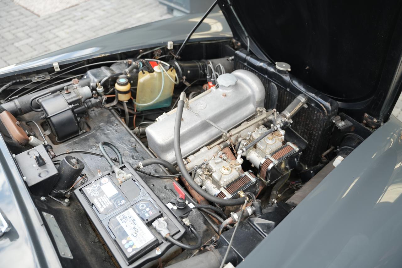 1961 Mercedes - Benz 190SL