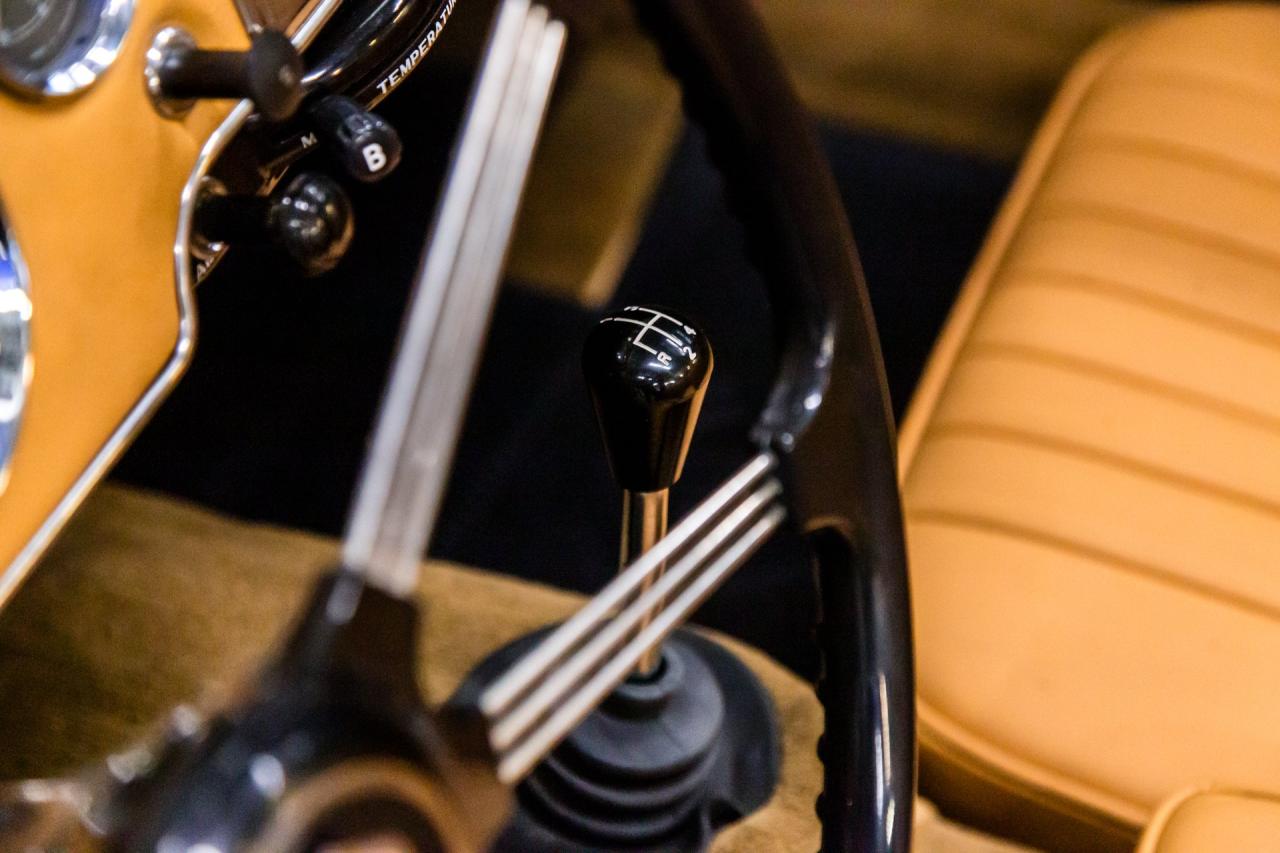 1962 MG MGA MK II BRITISH RACING GREEN