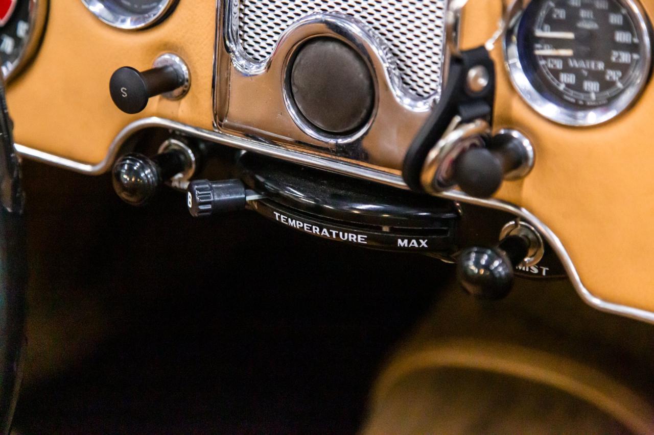 1962 MG MGA MK II BRITISH RACING GREEN