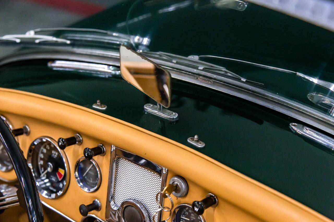 1962 MG MGA MK II BRITISH RACING GREEN