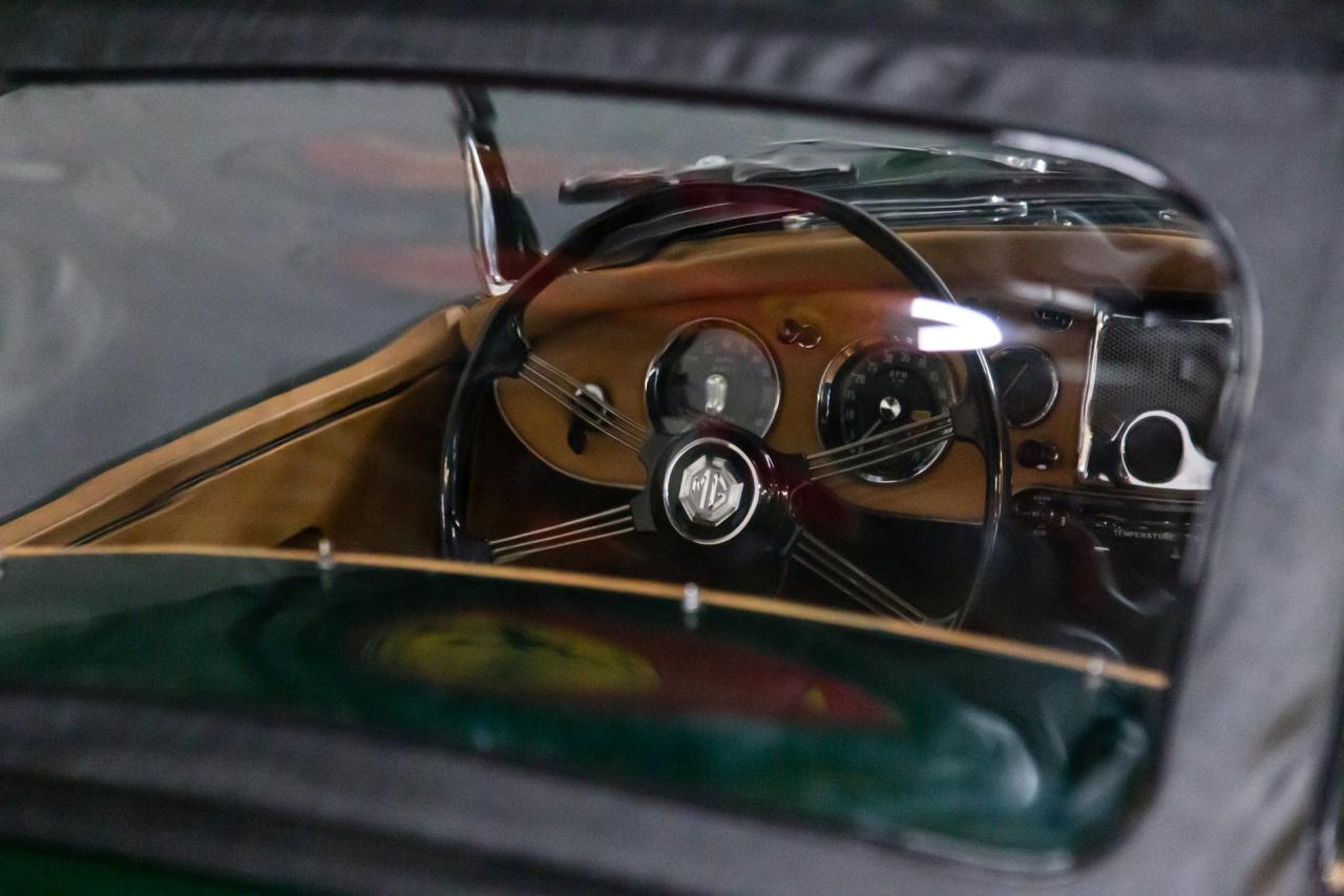 1962 MG MGA MK II BRITISH RACING GREEN
