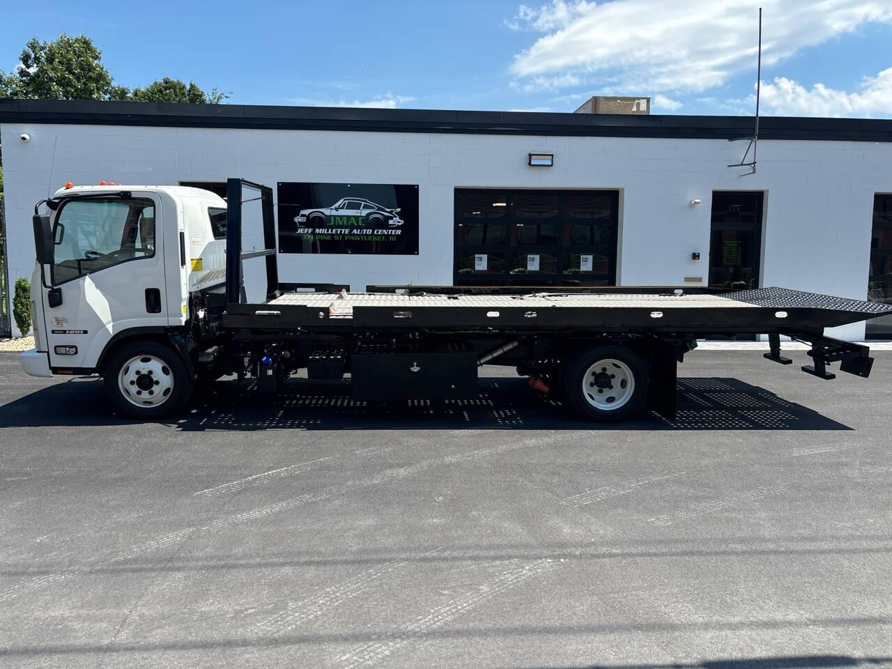 2020 Isuzu NRR