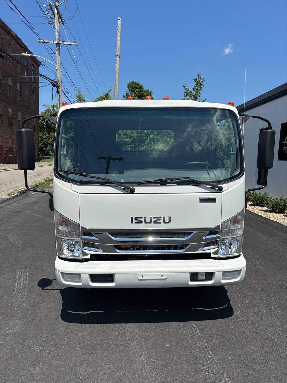 2020 Isuzu NRR
