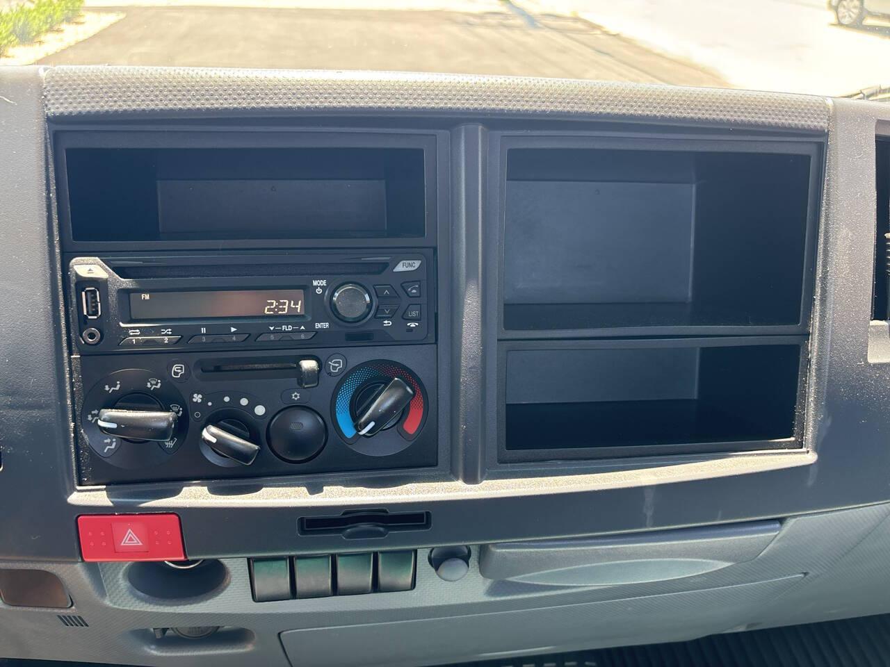 2020 Isuzu NRR