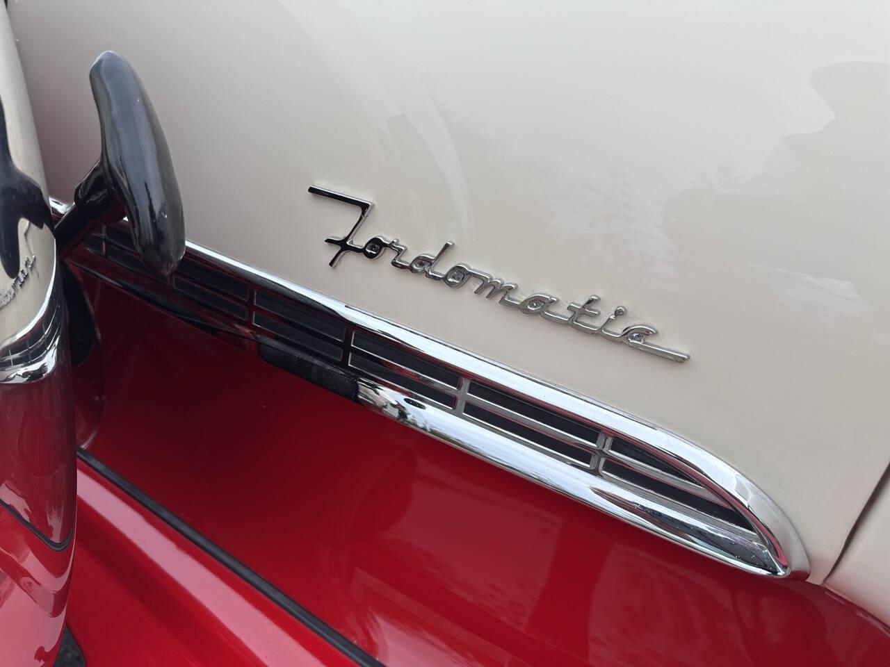 1955 Ford Fairlane